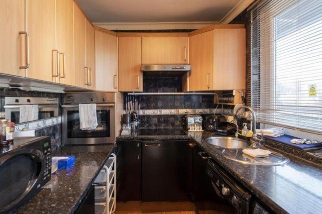 1 Bedroom Flat Close To City With Free Parking Arrangement ลอนดอน ภายนอก รูปภาพ